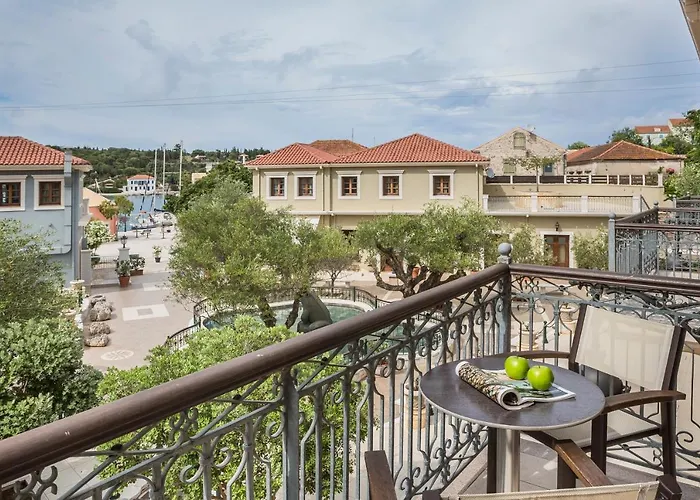 Balhambra - Adults Only Fiskardo