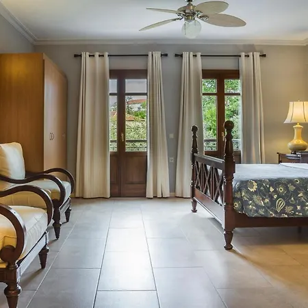 Balhambra - Adults Only 3* Fiszkárdo