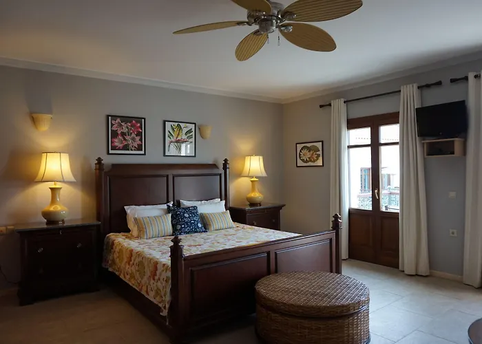 Balhambra - Adults Only Fiskardo