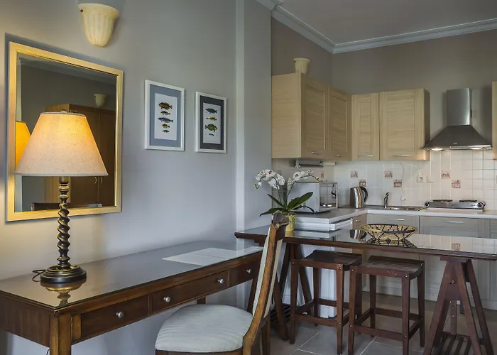 Balhambra - Adults Only